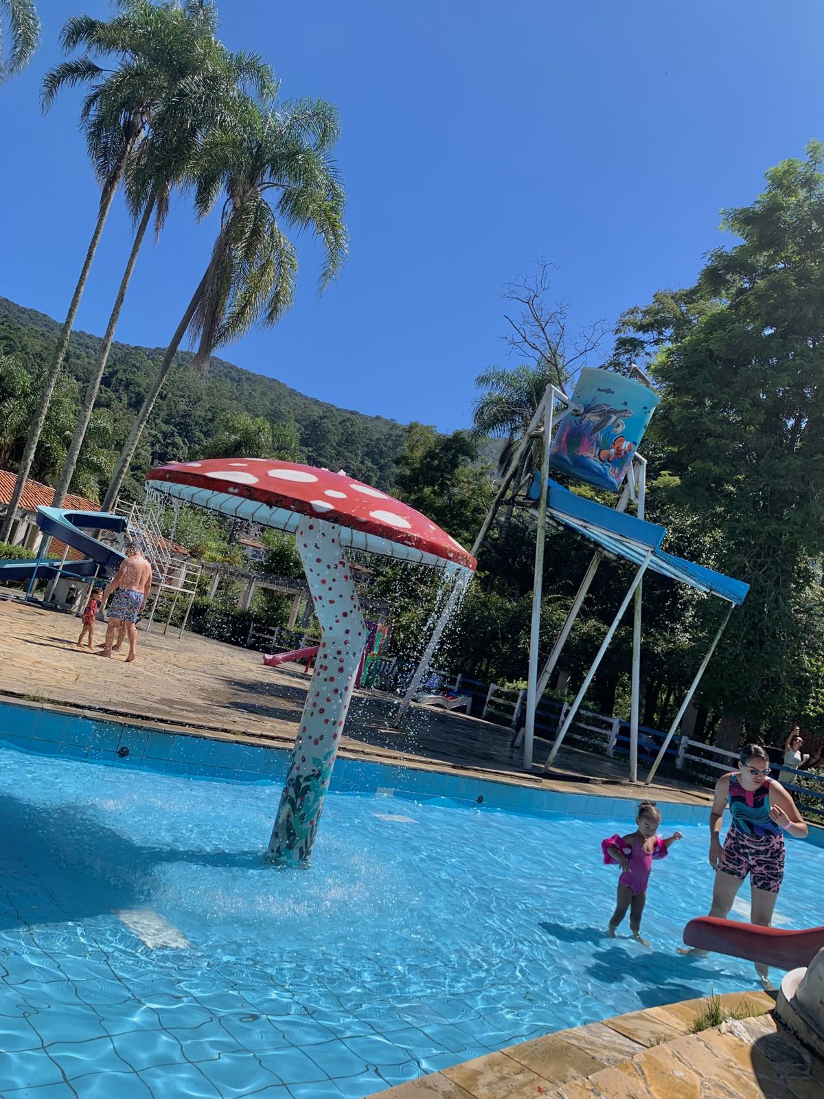 Piscina infantil rasa do Costelão